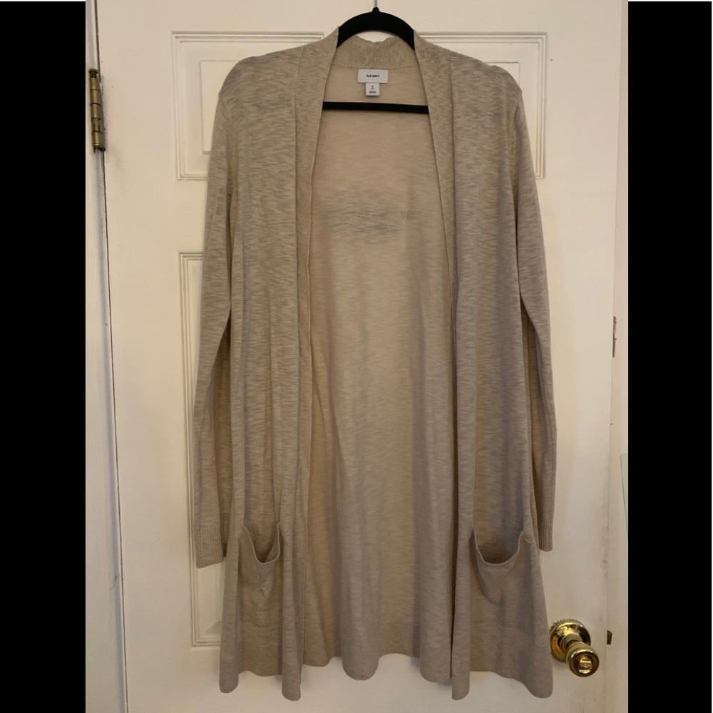 Women’s Old Navy long lightweight cardigan.